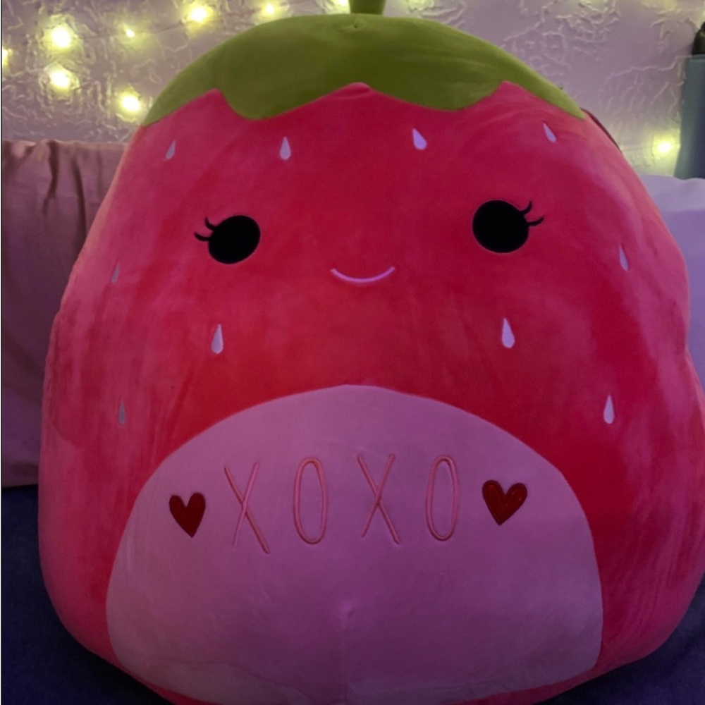 Squishmallow Scarlet Strawberry 24” RARE FIND Fruit Collection Kellytoy